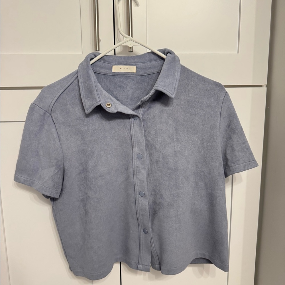 Velvet Short-Sleeve Button-Up Shirt - Picture 4 of 7